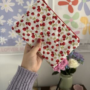 Strawberry Pouch / Ereader Case