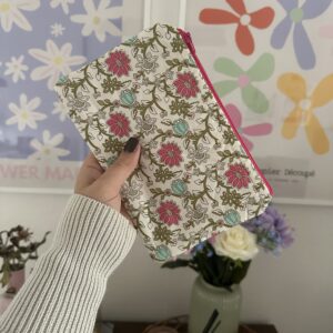 Vintage Pink Floral Pouch / Ereader Case